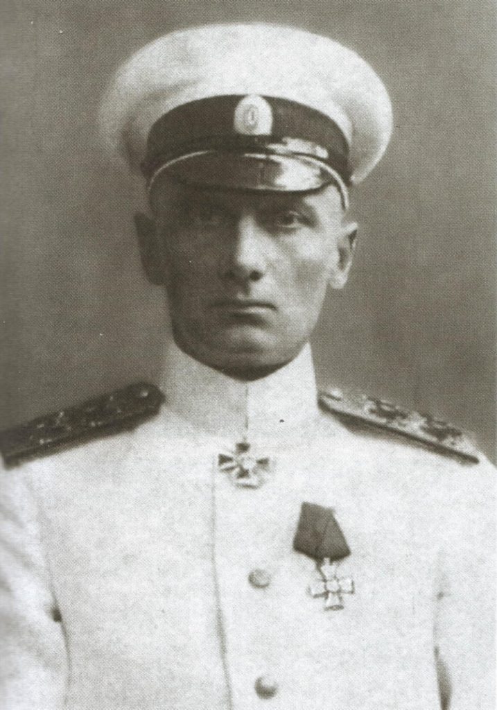 Admirał Aleksandr Kołczak uważał, że terror będzie skutecznym narzędziem w walce z bolszewikami (domena publiczna).