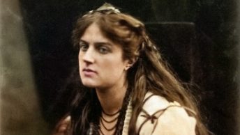 Marie Spartal jako Hypatia (J.M. Cameron/domena publiczna)