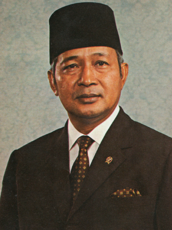 Indonezyjski prezydent Suharto. Gospodarz Jana Pawła II