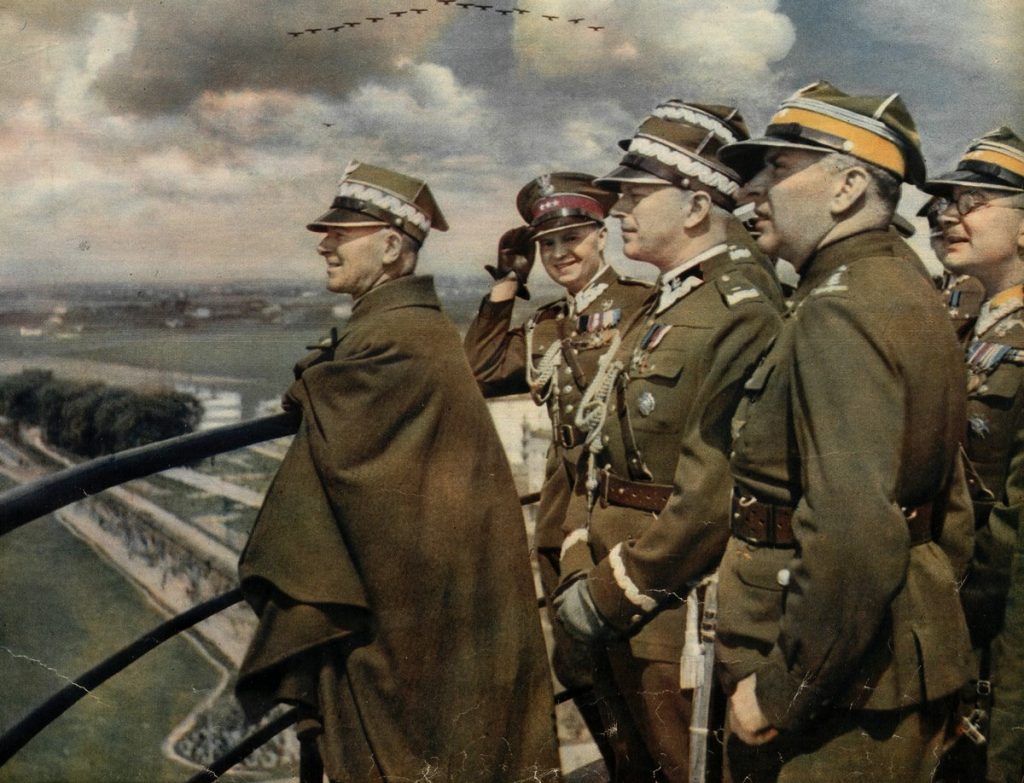 Jeszcze 16 września 1939 roku w otoczeniu marszałka Śmigłego-Rydza liczono na to, że Sowieci przyjdą Polsce z pomocą. Zdjęcie poglądowe (domena publiczna).