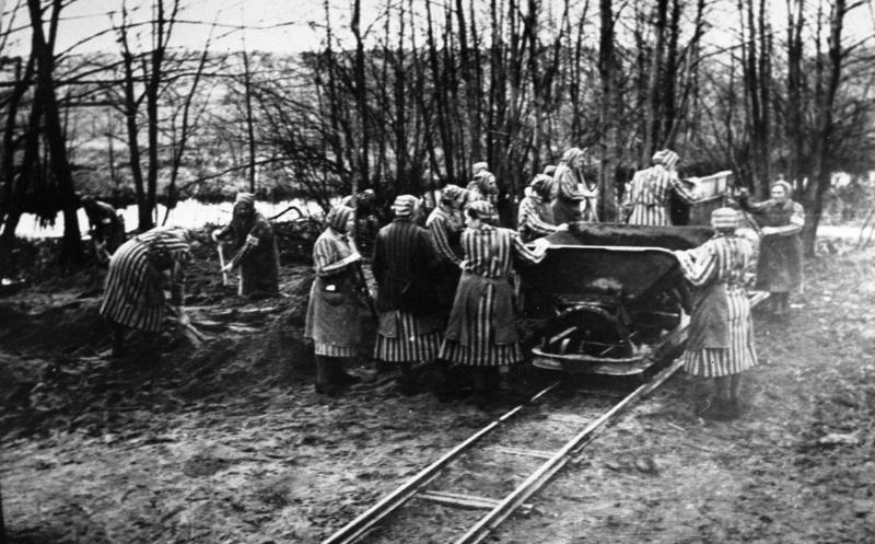 Stefania z Auschwitz trafiła pod koniec wojny do Ravensbrück (Bundesarchiv/CC-BY-SA 3.0).