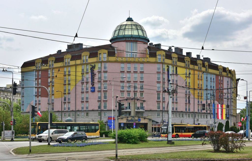 Hotel Sobieski zdobył zaszczytyn tytuł "Koszmaru Sześciolecia" (Adrian Grycuk/CC BY-SA 3.0 pl).