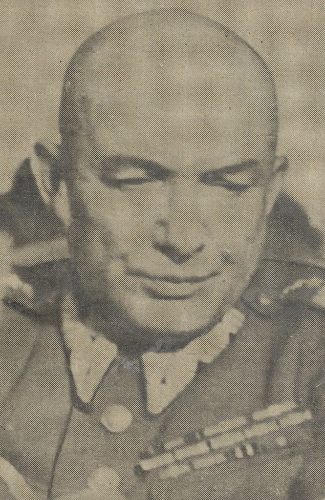Młody Ritter był indoktrynowany w Moskwie przez Karola Świerczewskiego. Na zdjęciu "Walter" już w polskim mundurze (domena publiczna).