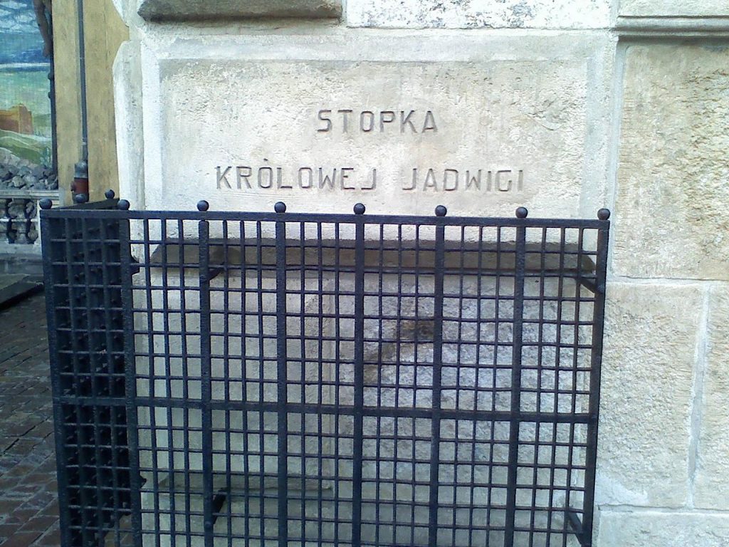 Stopka Królowej Jadwigi znajdująca się w Kościele Nawiedzenia Najświętszej Maryi Panny w Krakowie (Ron whisky/domena publiczna).
