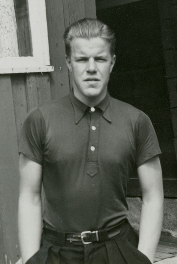 Asbjørn Ruud na zdjęciu z lat 40. (domena publiczna).