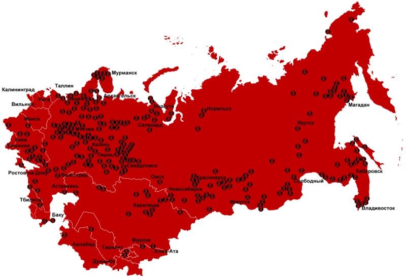 Mapa łagrów w ZSRR w latach 1923-1961 (Antonu/domena publiczna).