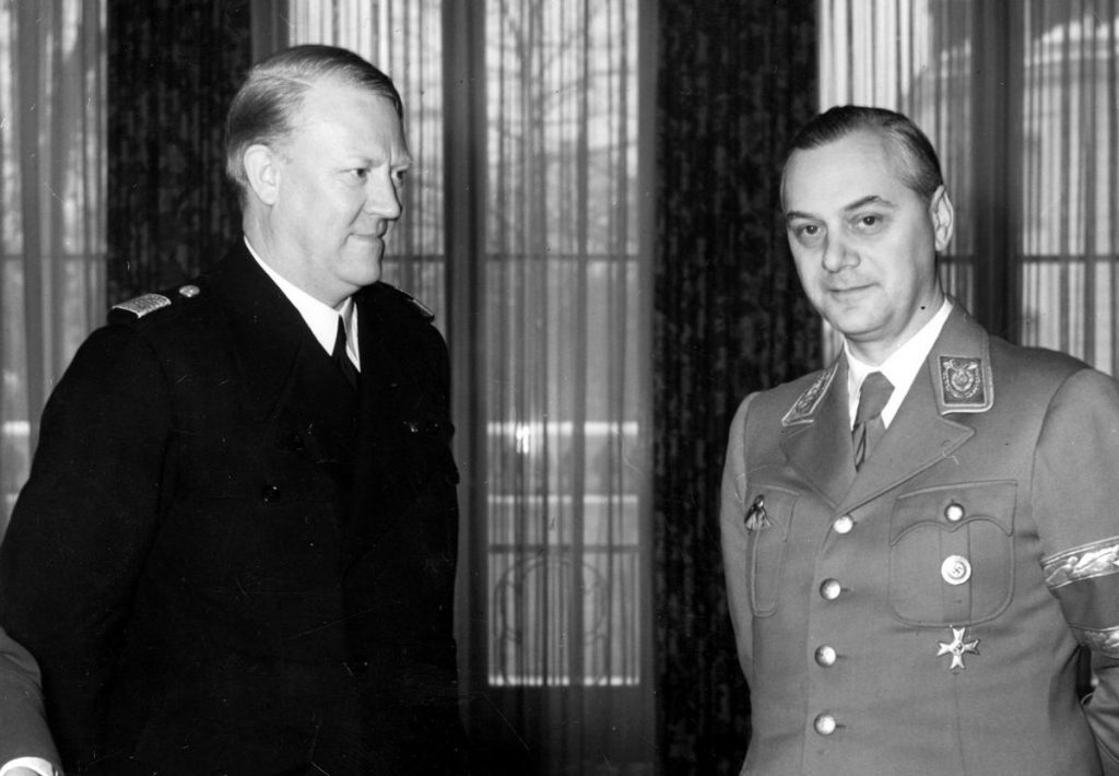 Vidkun Quislinga z wizytą u swojego nazistowskiego protektora Alfreda Rosenberga (domena publiczna).