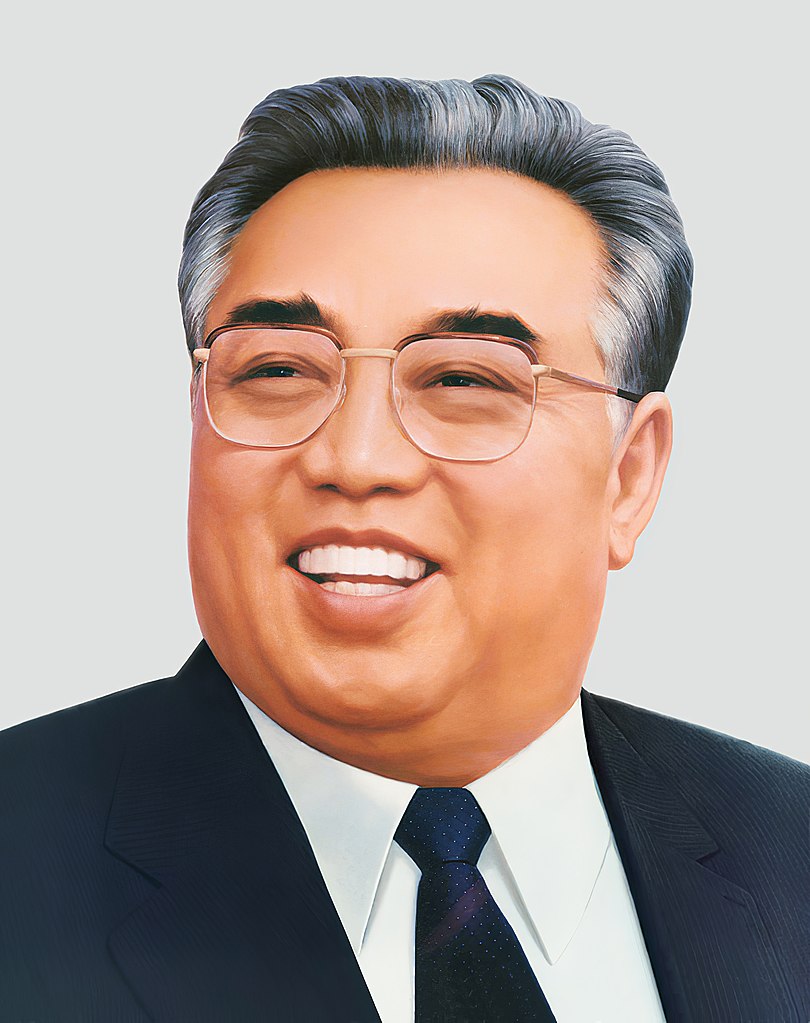 Oficjalny portret Kim Ir Sena, który można zobaczyćc w każdym zakątku Korei Północnej (domena publiczna).
