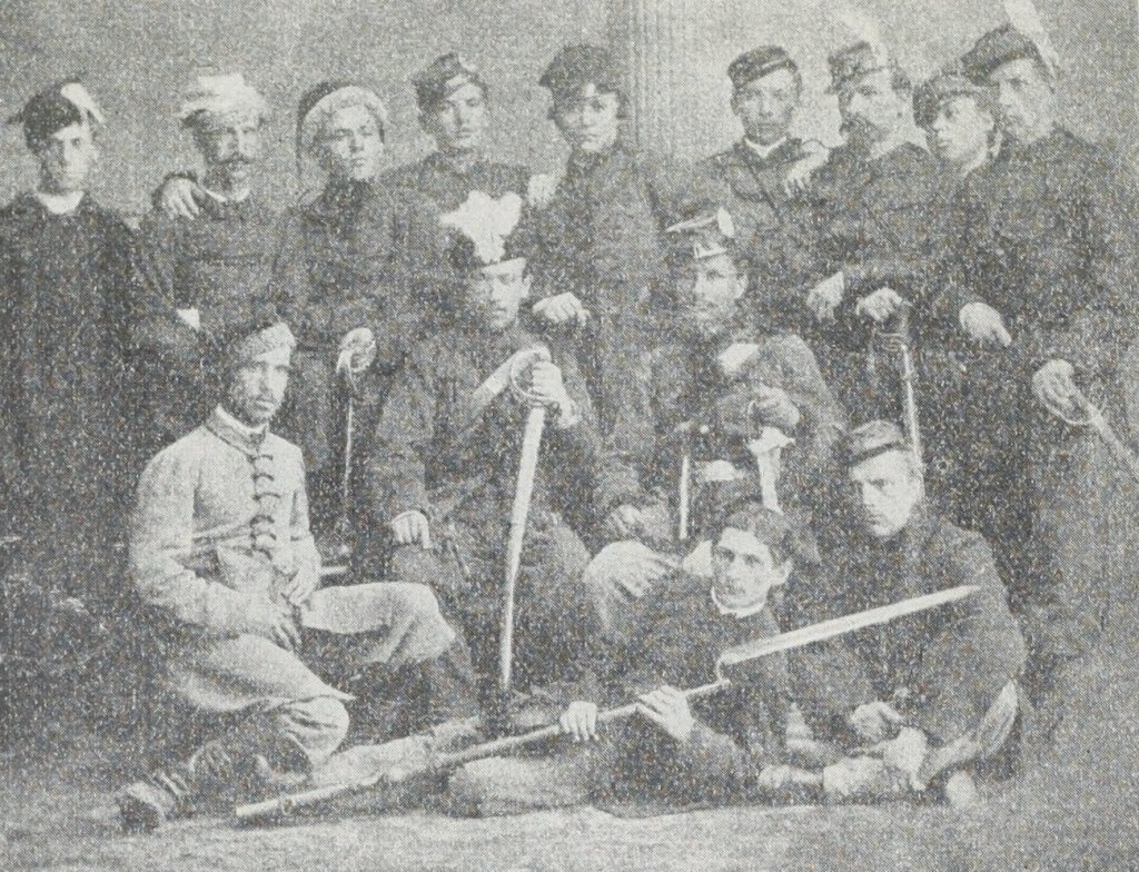 Grupa powstańców styczniowych. Zdjęcie z 1863 roku (domena publiczna).
