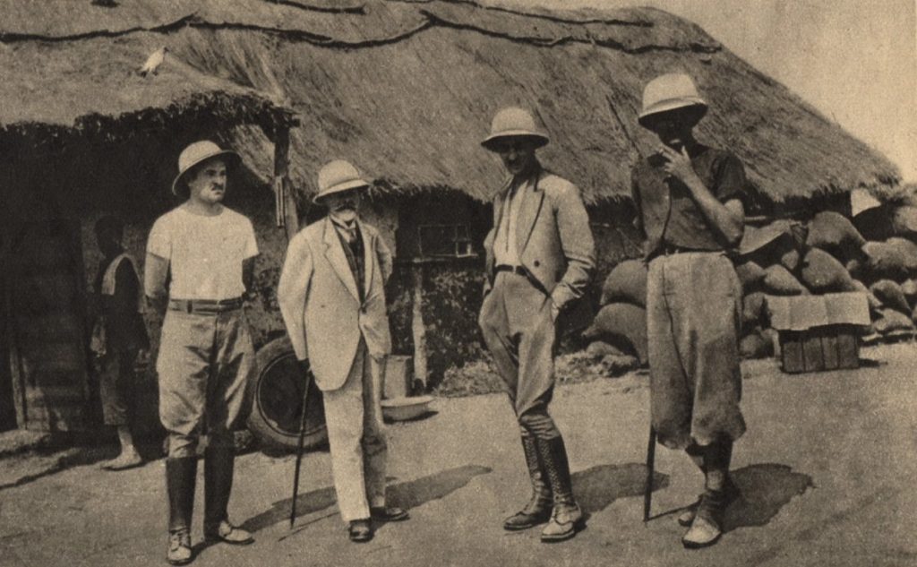 Polscy plantatorzy w Angoli. Zdjęcie z końca lat 30. XX wieku (domena publiczna).