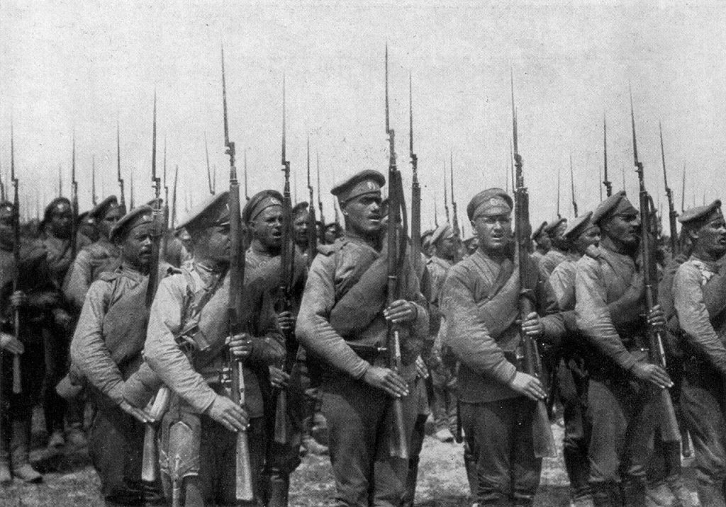 Rosyjska piechota na zdjęciu z okresu I wojny światowej (George H./Mewes domena publiczna).