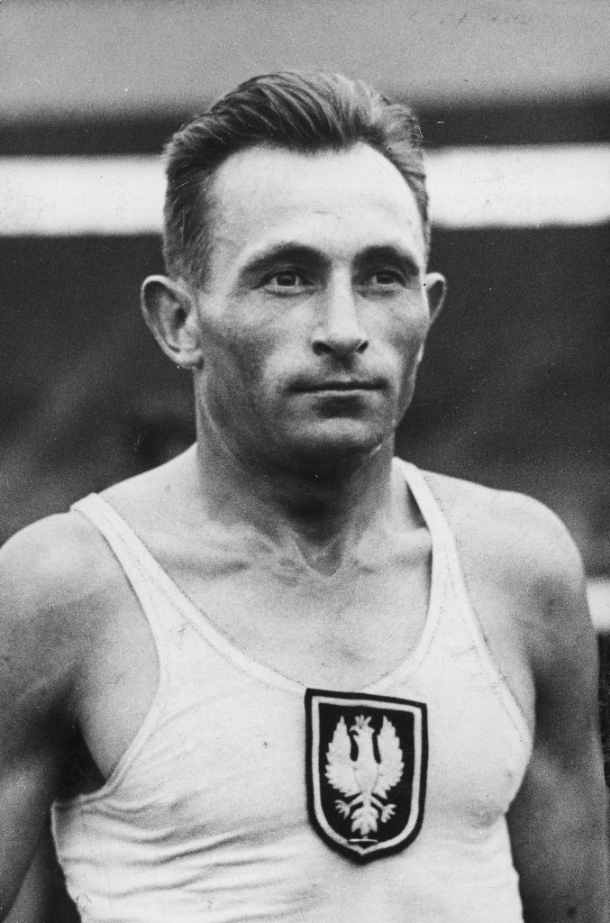 Polscy kibice liczyli, że Józef Noji przywiezie medal z Berlina. Ostatecznie zajął dopiero 14 miejsce (domena publiczna).