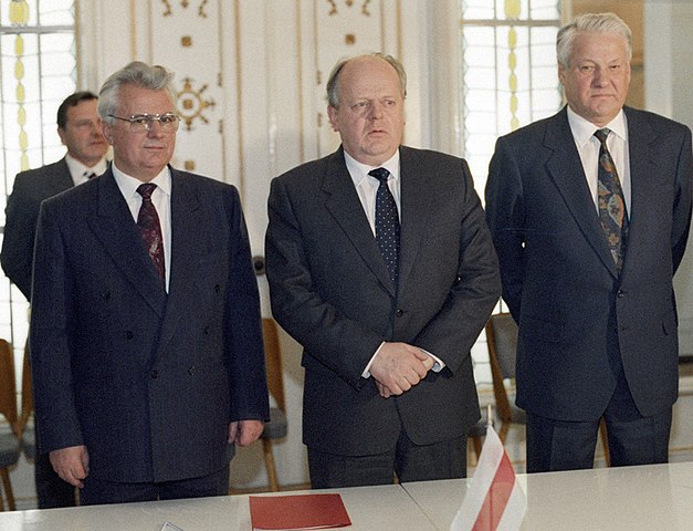 Leonid Krawczuk, Stanislau Szuszkiewicz i Borys Jelcyn