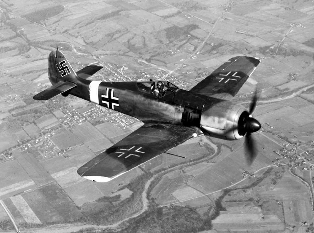 Focke-Wulf Fw 190 w powietrzu. Zdjęcie poglądowe (domena publiczna).