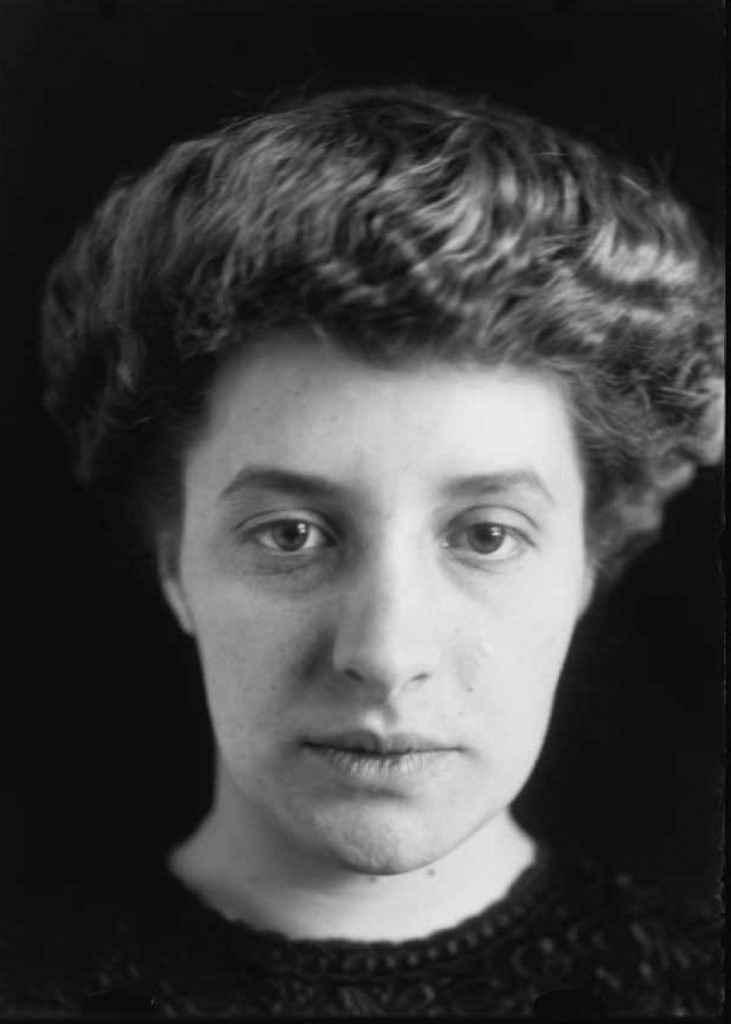 Jadwiga Janczewska na fotografii wykonanej przez Witkacego w 1913 roku. Zdjęcie z książki Witkacy i kobiety (materiały prasowe).