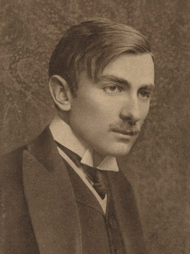 Karol Szymanowski. Zdjęcie wykonane między 1912 a 1918 rokiem (domena publiczna)