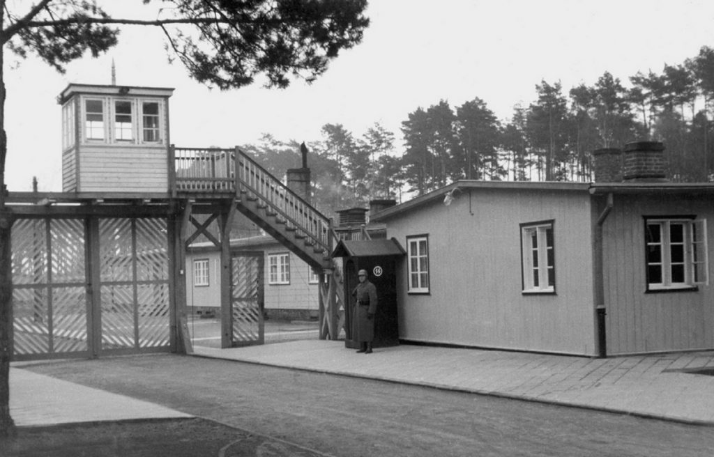 Brama wejściowa, tzw. Brama Śmierci, KL Stutthof (materiały prasowe).