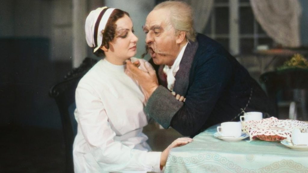 Hanna Bielska jako pielęgniarka w sztuce teatralnej, rok 1937.