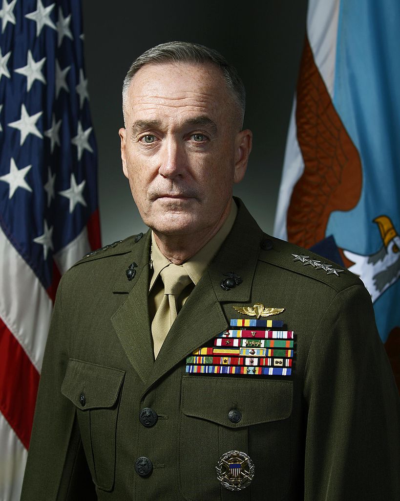 Generał Joseph Dunford (domena publiczna).