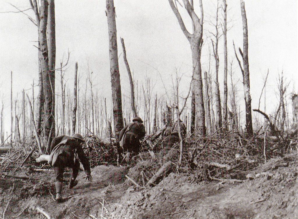 Amerykańscy żołnierze podczas walk w Argonnach (domena publiczna).
