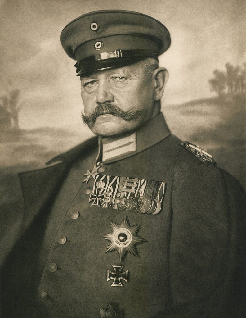 Paul von Hindenburg (Nicola Perscheid/domena publiczna).