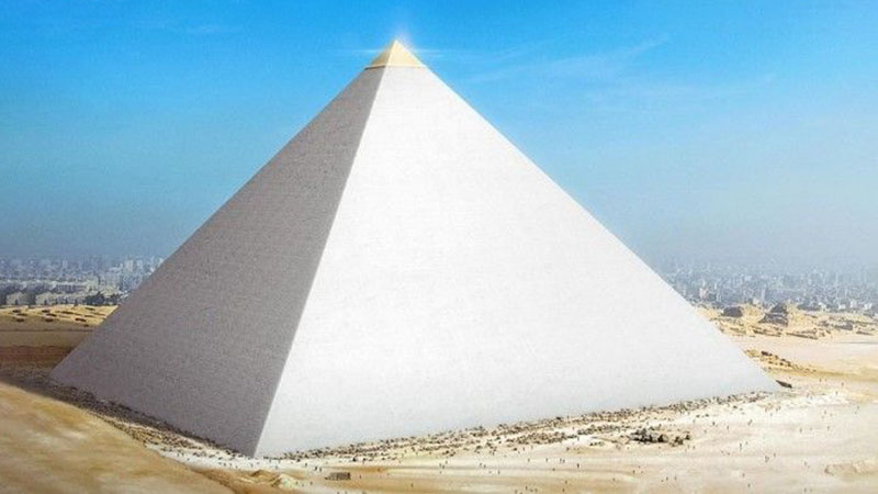 Próba rekonstrukcji pierwotnego wyglądu piramid w Gizie (ryc. Budget Direct, materiały prasowe).