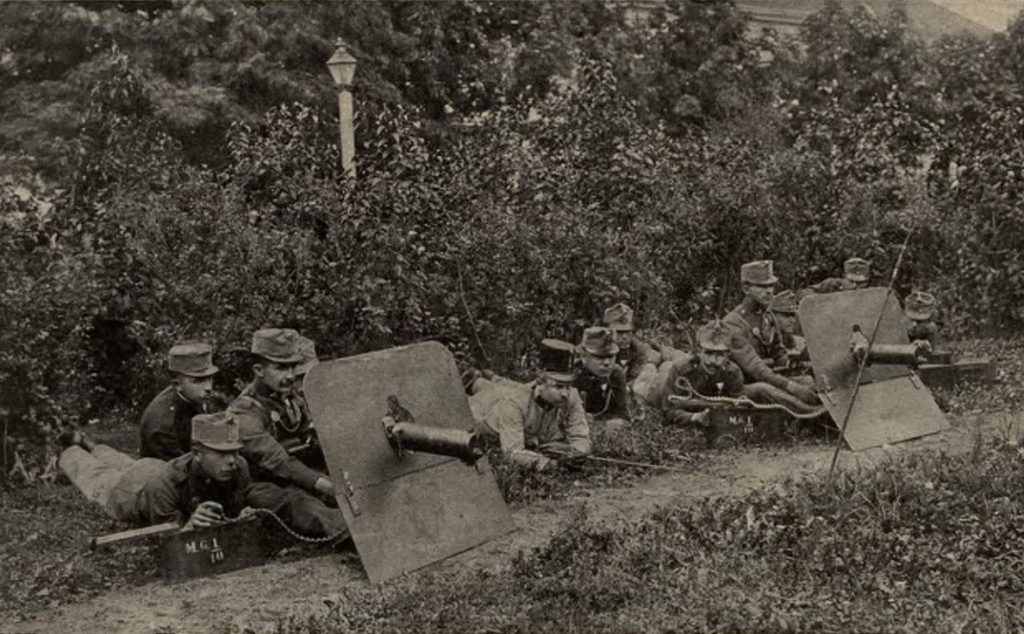 Austriaccy żołnierze na zdjęciu z 1914 roku (domena publiczna).