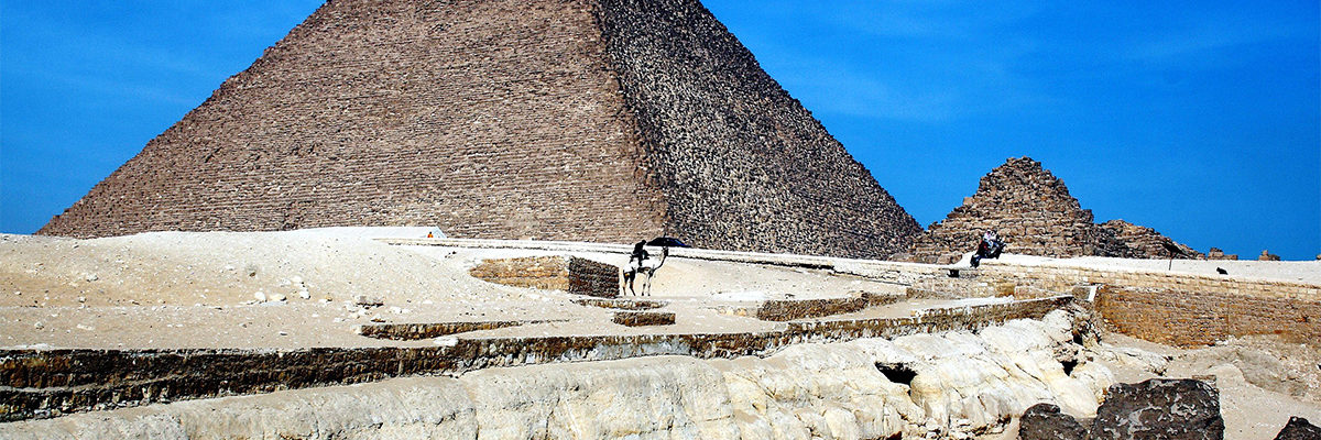 Wielka Piramida w Gizie (fot. Hedwig Storch, lic. CC-BY-SA 3,0).