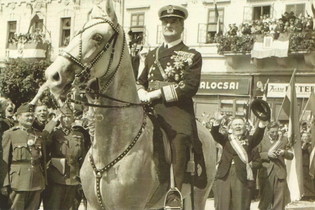 Miklós Horthy na zdjęciu z 1940 roku (Tortoma Könyvkiadó/CC BY-NC-ND).