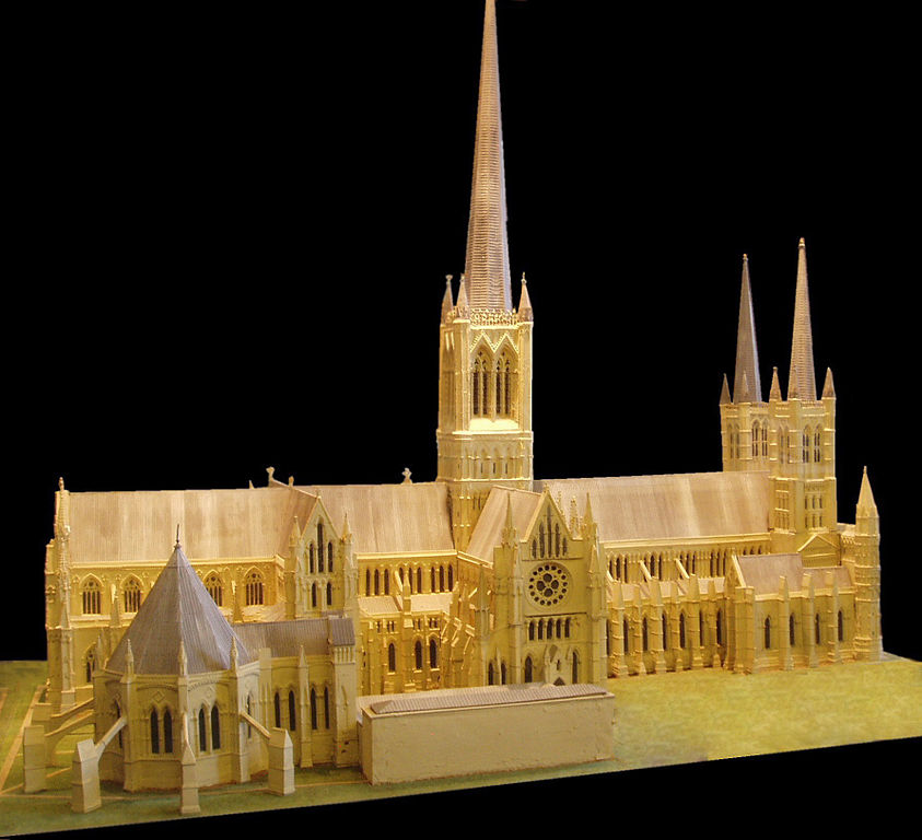 Makieta katedry w Lincoln z iglicą ukończoną w 1311 roku.