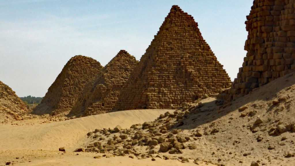 Nubijskie piramidy w Nuri w Sudanie