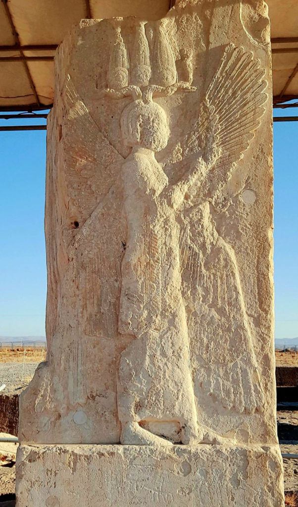 Podobizna Cyrusa Wielkiego na płaskorzeźbie z Pasargadów.