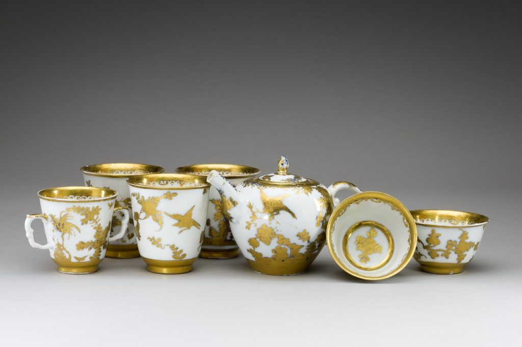 Porcelana z miśnieńskiej manufaktury. Lata 20. XVIII wieku (Hallwyl Museum/Jens Mohr/CC BY-SA 3.0).