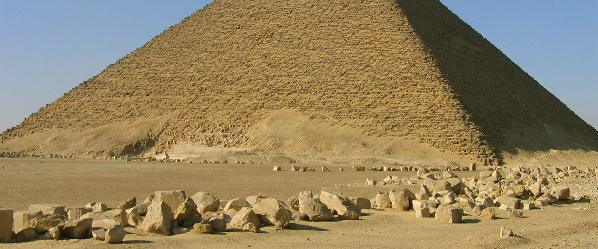 Tak zwana czerwona piramida faraona Snofru