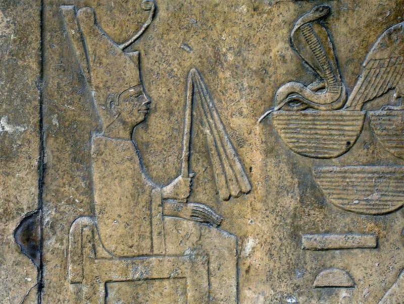 Wyobrażenie faraona Snofru ze świątyni w Dahszur (fot. Juan R. Lazaro, CC-BY 2,0).