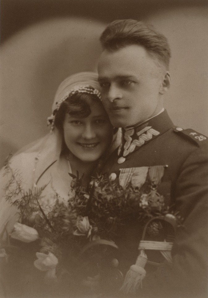 Zdjęcie ślubne Witolda i Marii Pileckich ( (Archiwum IPN/materiały prasowe).