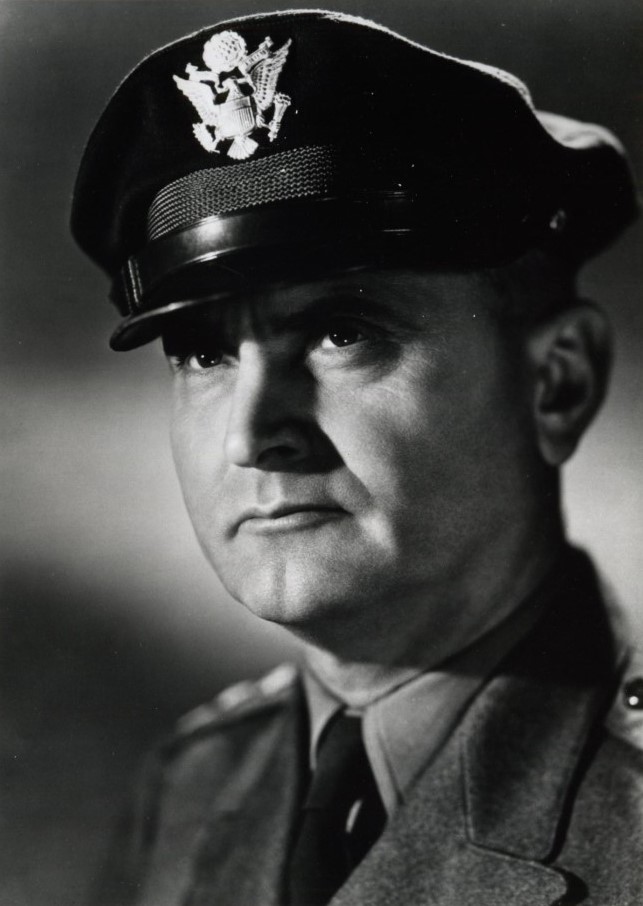 Generał Ira Eaker (domena publiczna).