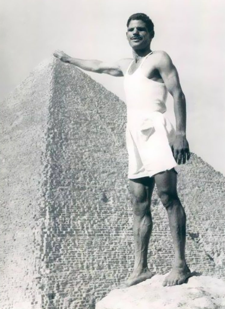 Czempion piramidy Cheopsa, Hefnawi Adel Nabi Fayed