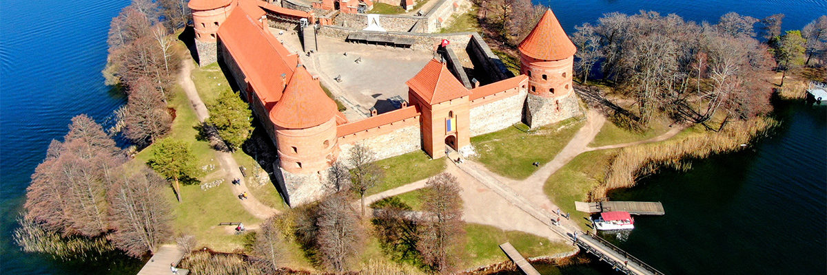 Zamek w litewskich Trokach, wzniesiony za czasów Władysława Jagiełły.