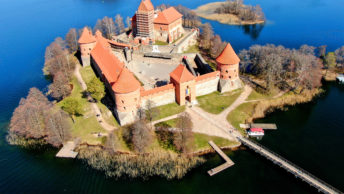 Zamek w litewskich Trokach, wzniesiony za czasów Władysława Jagiełły.