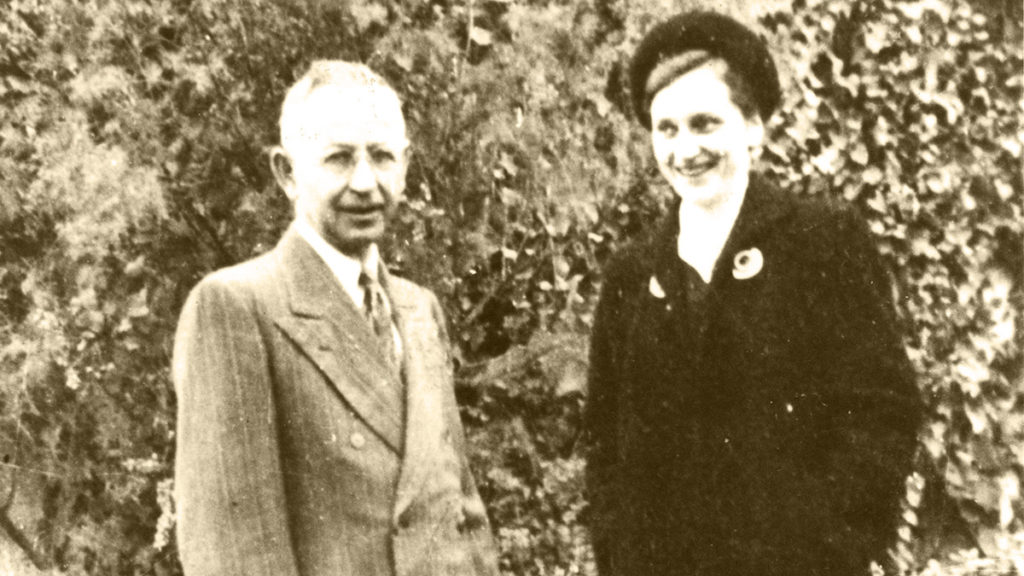 Victor T. Houteff i jego żona Florence. Fotografia z ok. 1950 roku.