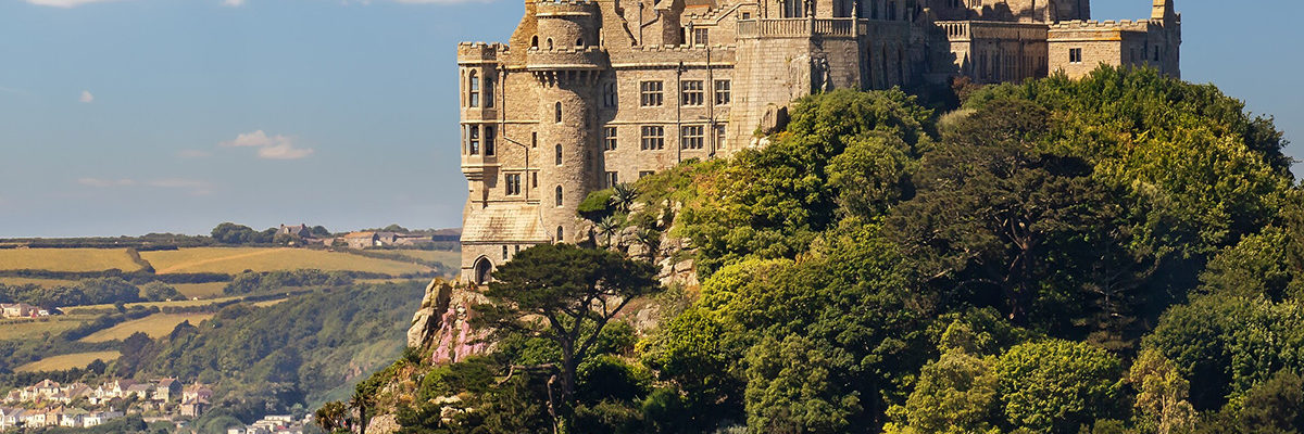 Zamek na St Michael's Mount w Kornwalii. Pierwotna jego forma datowana jest na XII stulecie