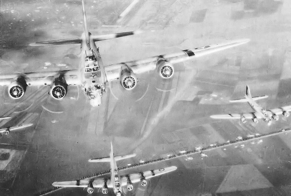 Bombowca B-17. Zdjęcie poglądowe (domena publiczna).