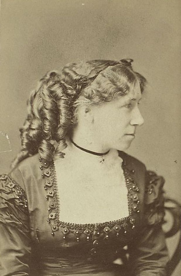 Abigail May Alcott Nieriker (domena publiczna).