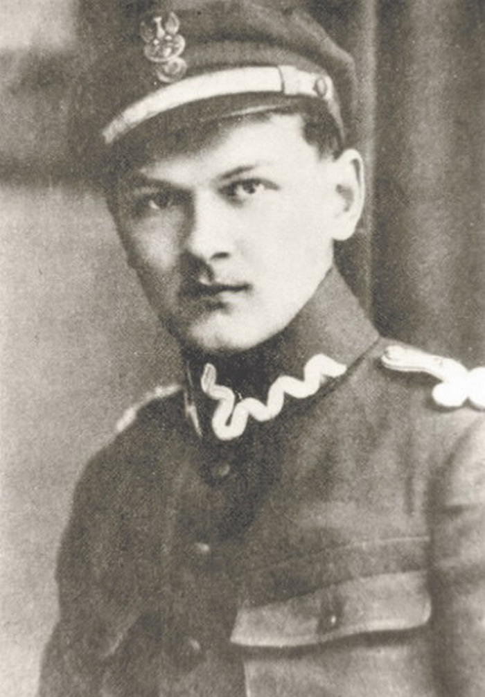 Władysław Broniewski na zdjęciu z czasów służby w Legionach (domena publiczna).