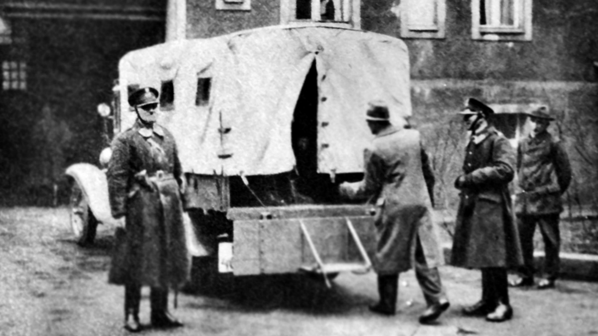 Zbrodnia, która wstrząsnęła przedwojenną Łodzią. Ponura tajemnica na dnie kloacznego dołu