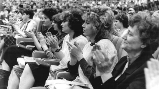 Członkinie wschodnioniemieckiej Demokratycznej Ligii Kobiet. Rok 1987.